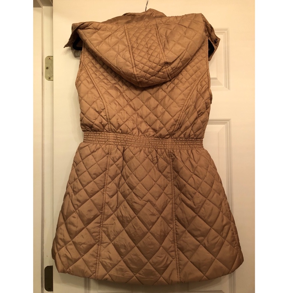 Vest - Picture 2 of 3